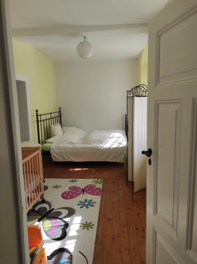 Schoene Gemuetliche Ferienwohnung Am Saaleradweg Grosseutersdorf ภายนอก รูปภาพ
